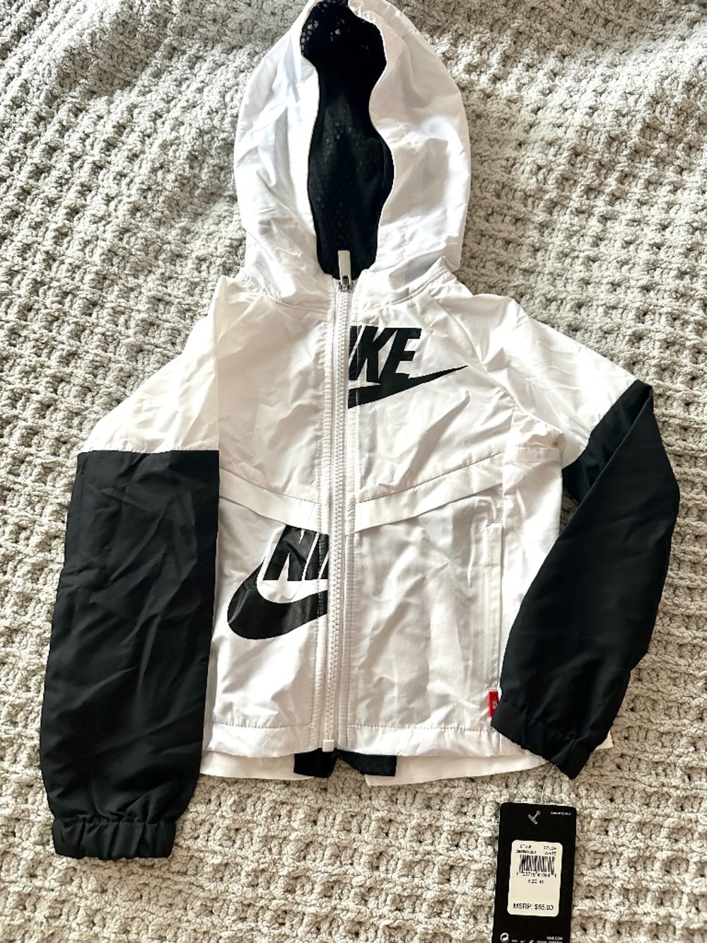 NWT Nike Toddler Windrunner Windbreaker Jacket Black White Hooded Size 4T